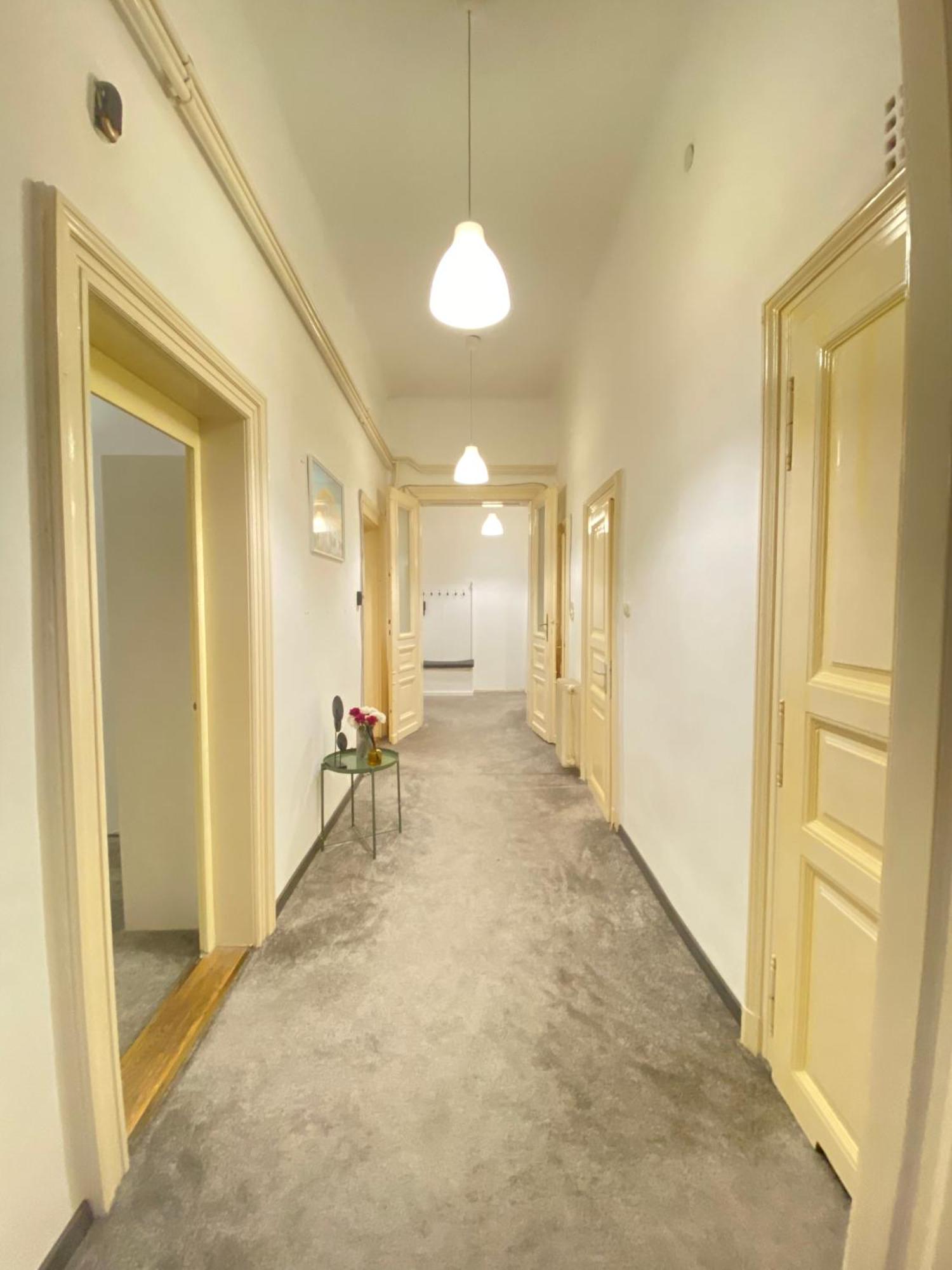 Sziv Apartment - Modern And Comfortable Boedapest Buitenkant foto